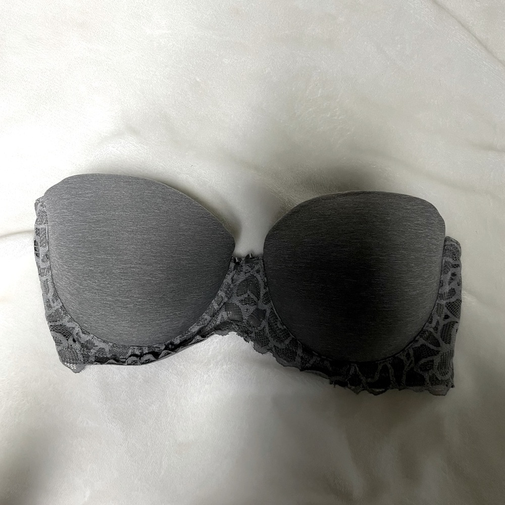 grey bra with adjustable straps